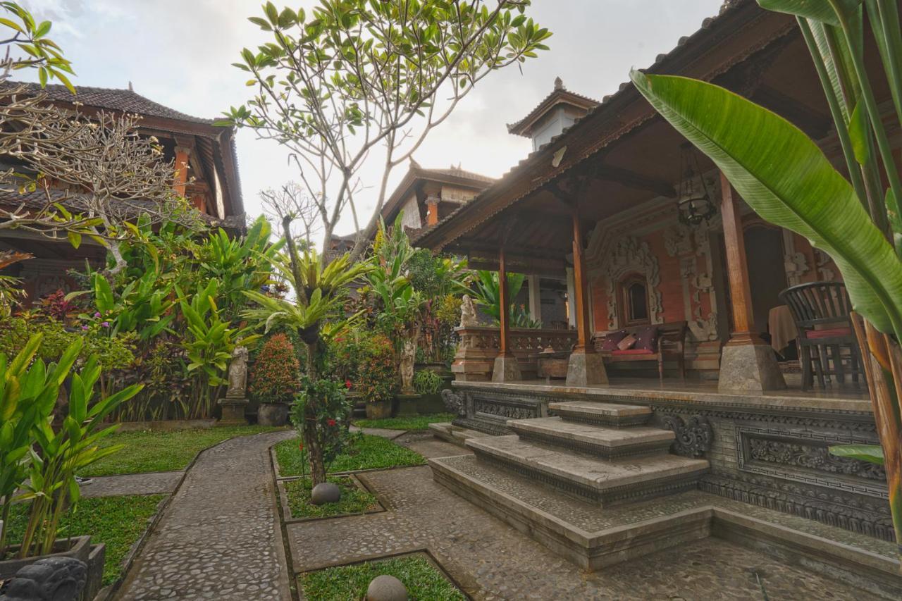 Aura Bisma Hotel Ubud  Exterior photo