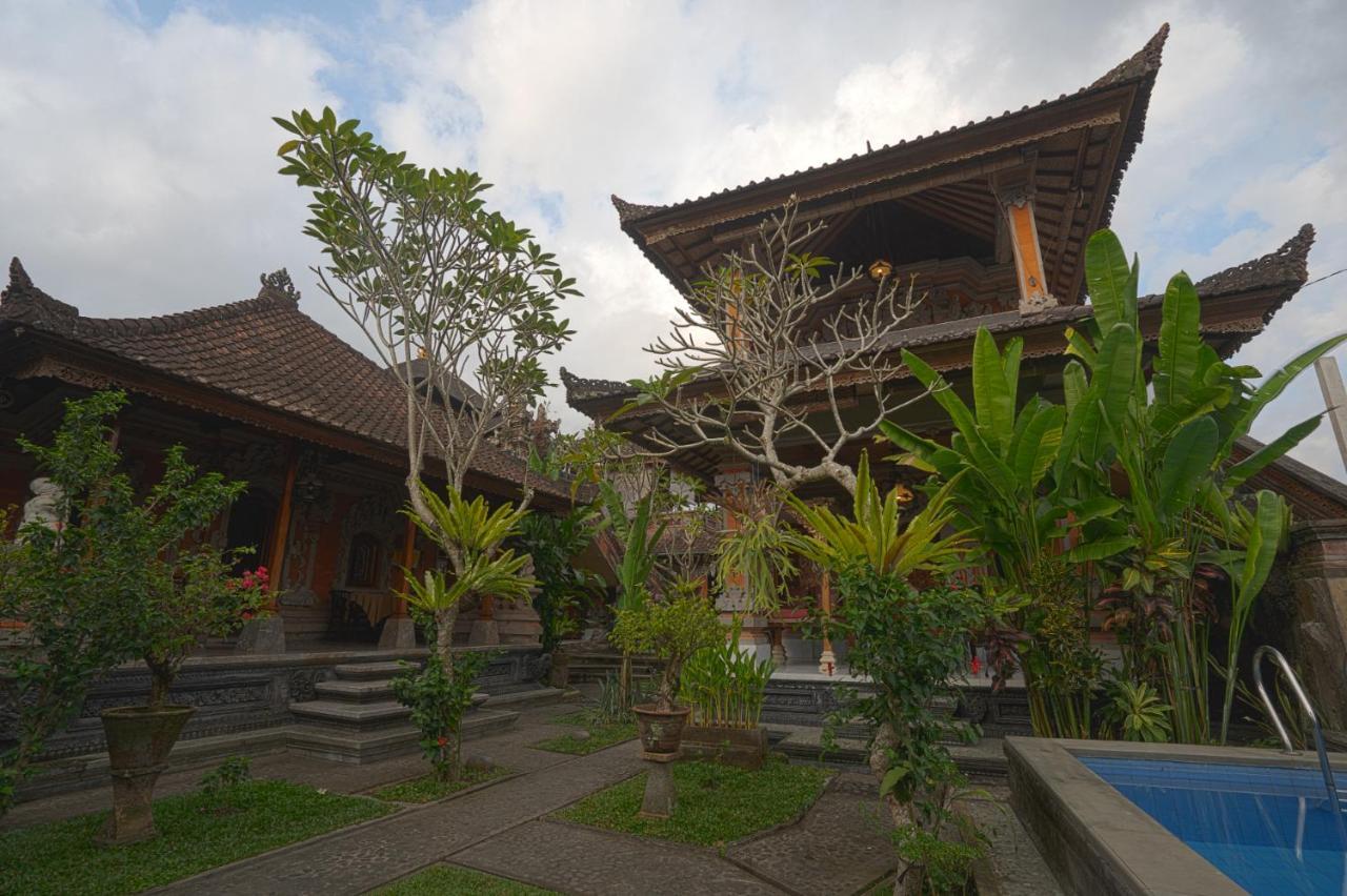 Aura Bisma Hotel Ubud  Exterior photo